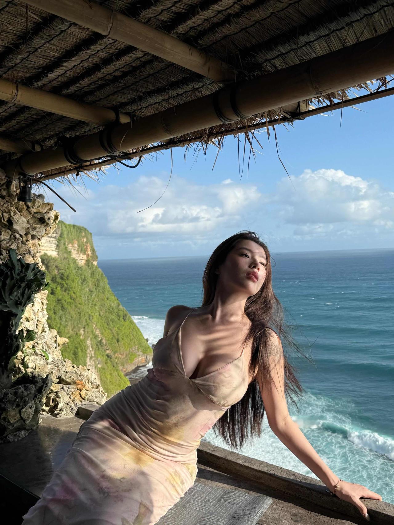 又纯又欲的女生，究竟有多招人喜欢