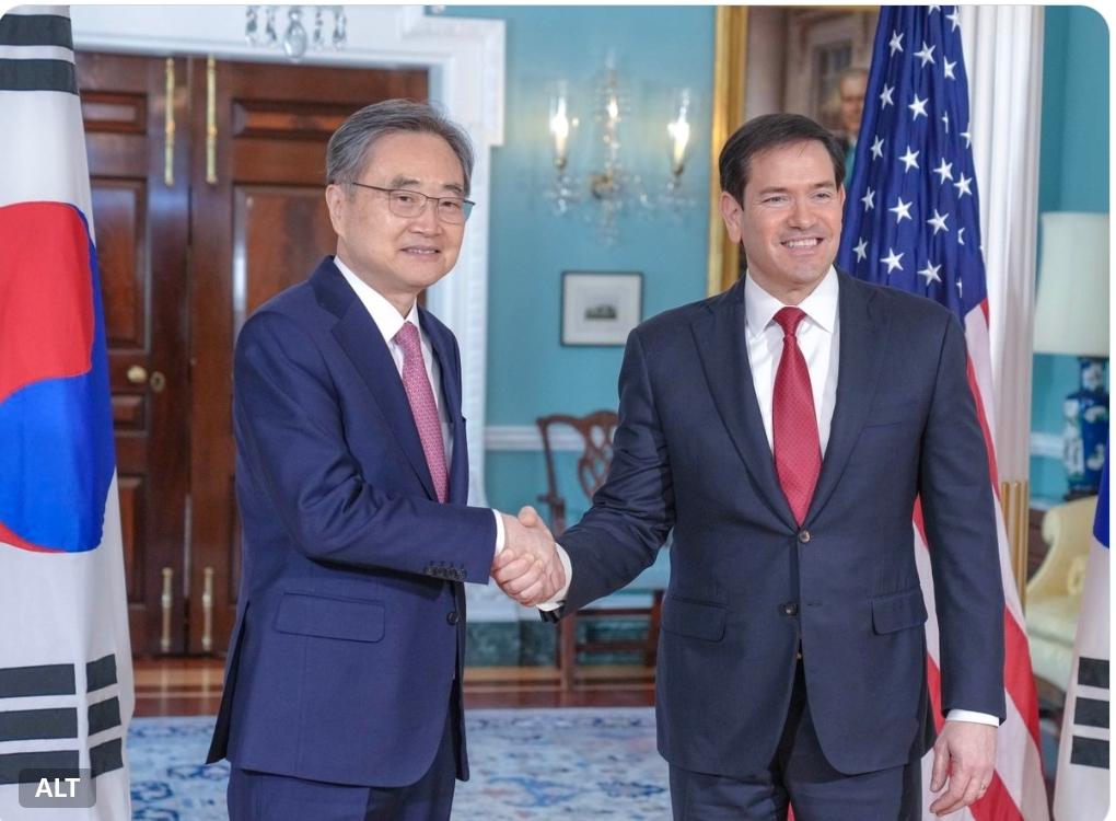 美国国务卿卢比奥：在关键矿产部长级会议期间，我与韩国外长赵显正举行了会晤。我们讨