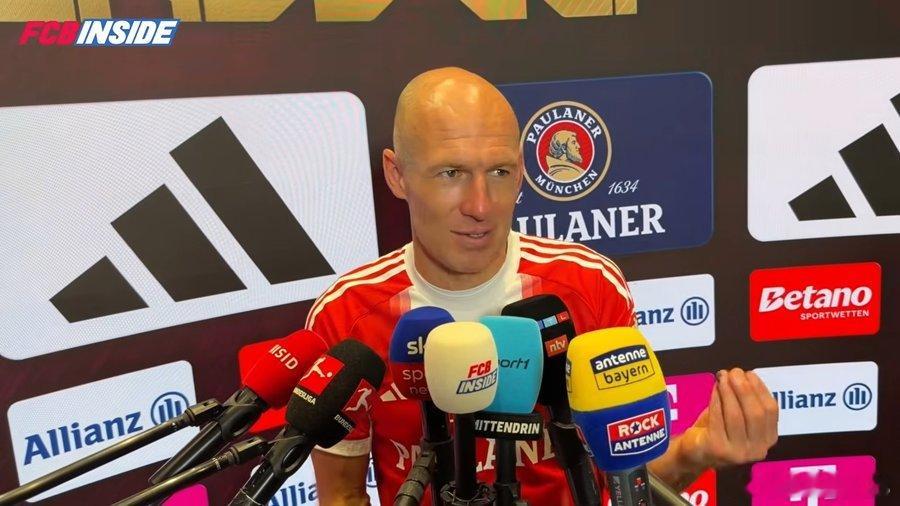 ➡️賈馬爾·穆西亞拉的回歸有多重要❓🎙️羅本：“這當然非常重要，但我認為應該給