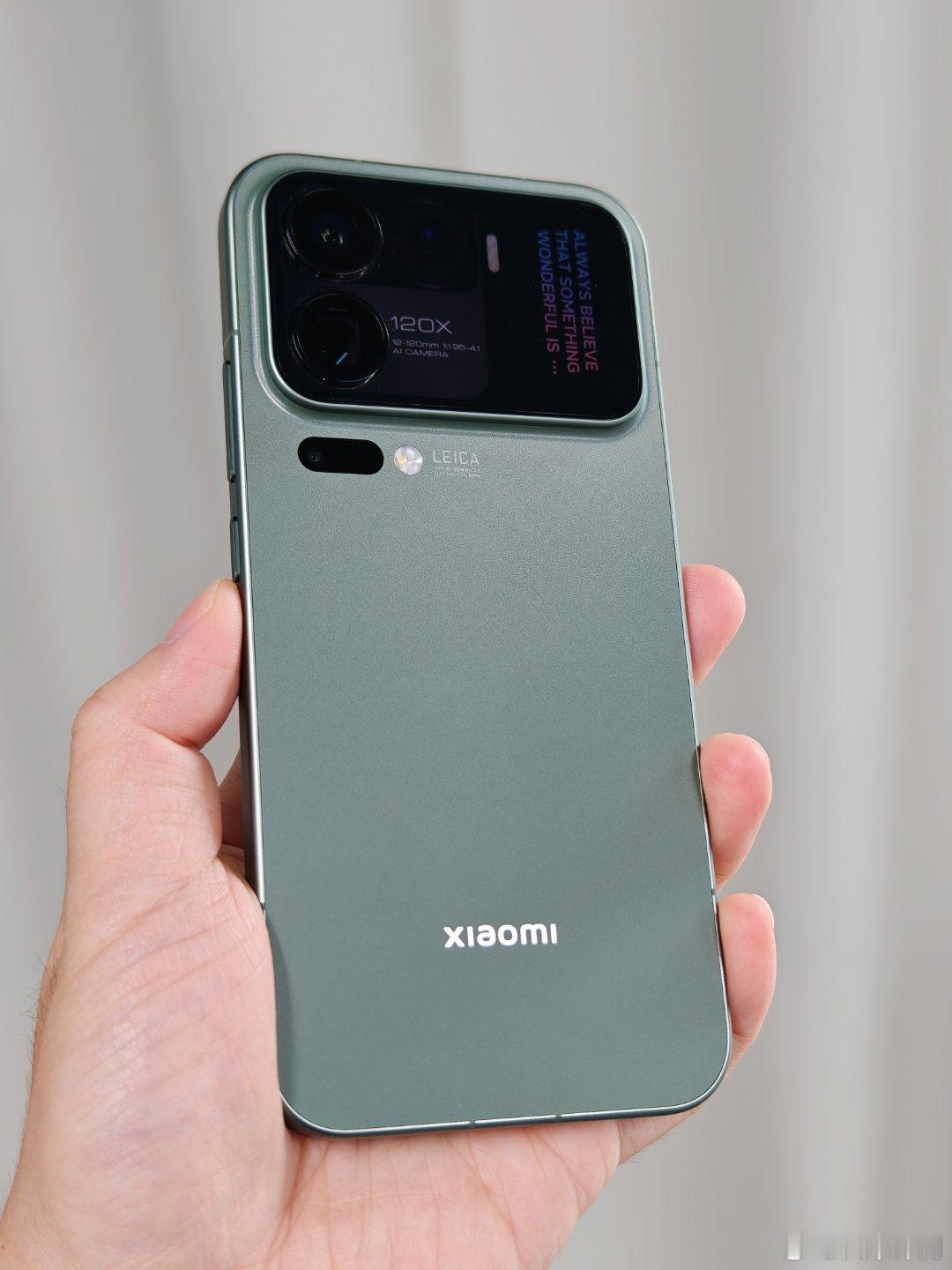 小米 17 Pro Max买的绿色，[柯基]不过甄姬质感这块，确实是白色版本最好