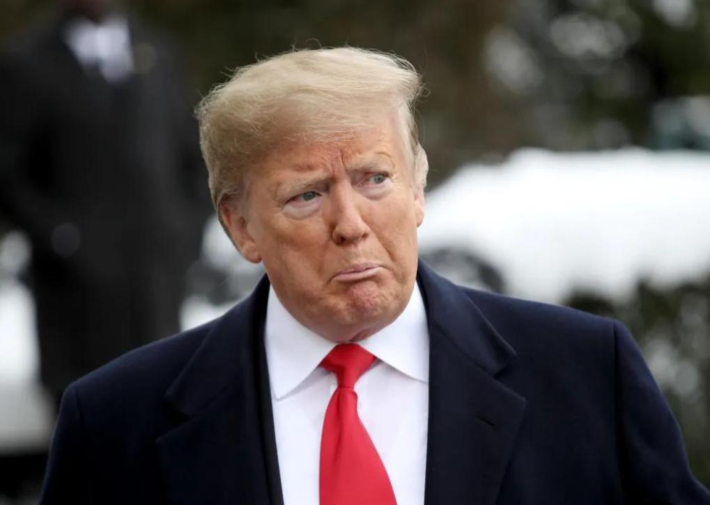 当年特朗普刚当选总统，局座张召忠就开玩笑说过，要是让他连着干两届，妥妥能把美国从