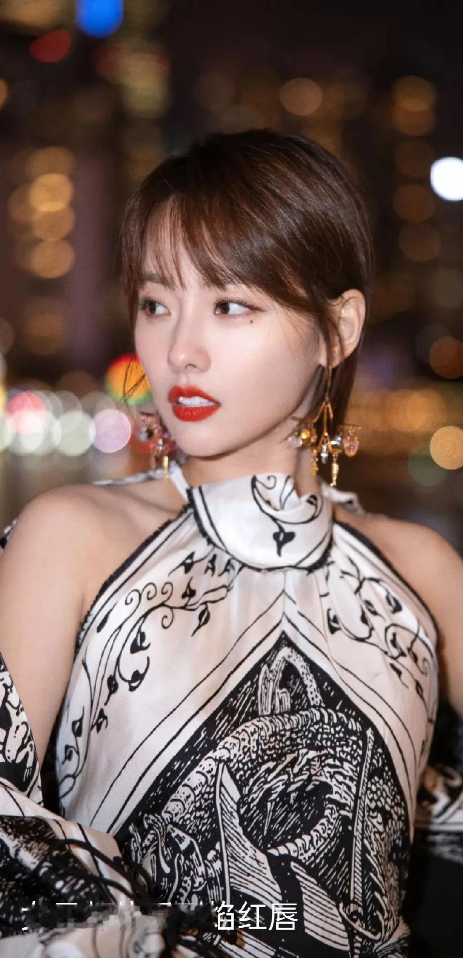 女星为什么都爱红唇👄红唇👄