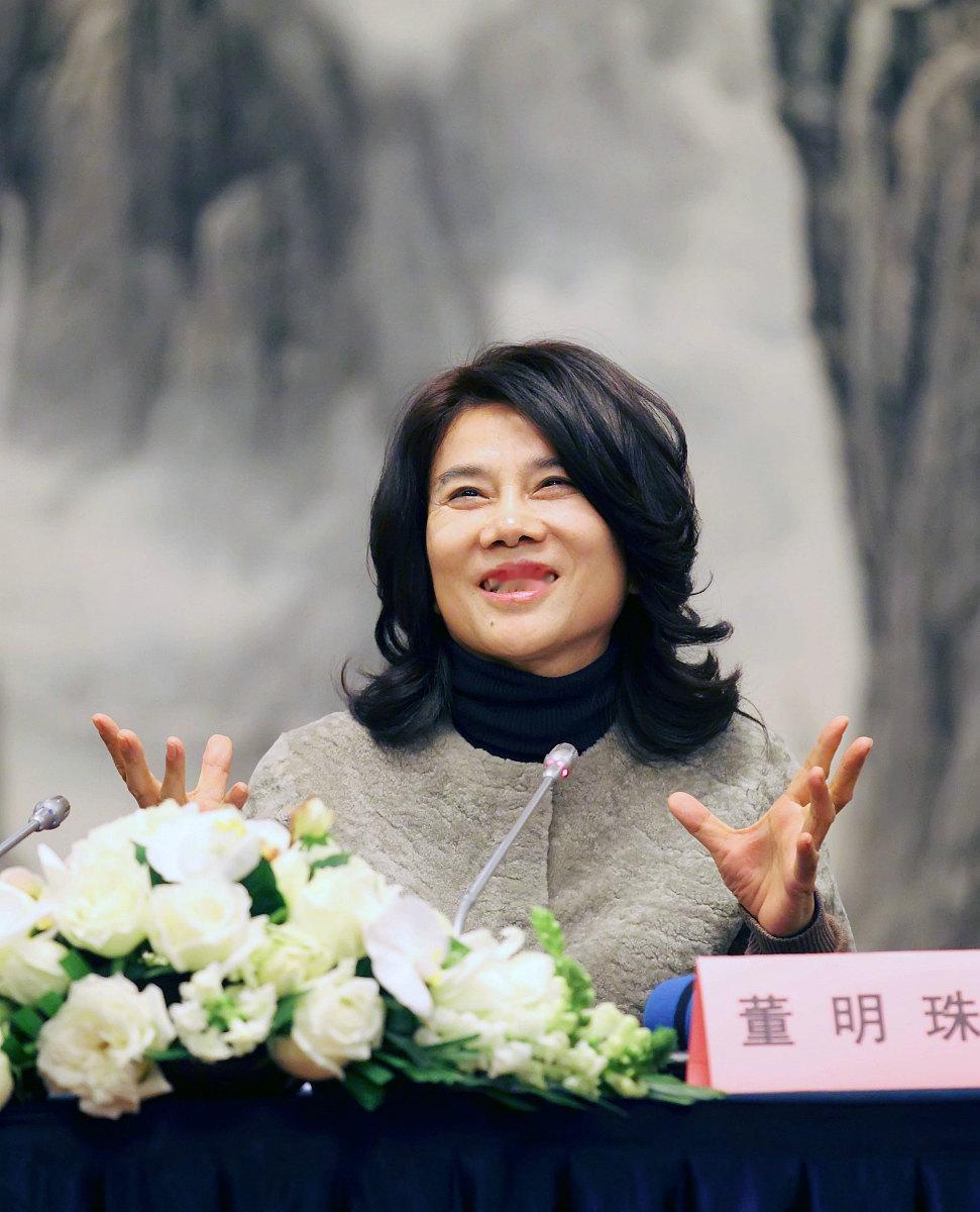 董明珠开导朋友孩子高考失利来格力 董明珠对于高考的最新内容，她说她有一个朋友的孩