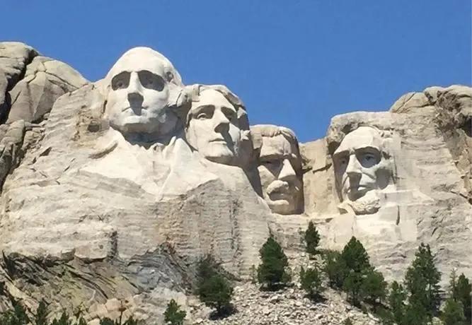 如何评价美国国父乔治·华盛顿？
------------------------