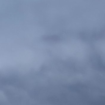 时代在召唤我们这一代青年人，用辛勤的汗水汇聚成源源不竭的洪流，形成巨大的磅礴之力