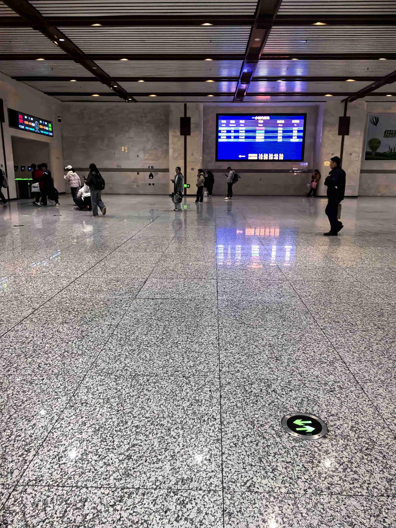 我的今日状态：😁轻松愉快
我这里的天气：☀️晴天