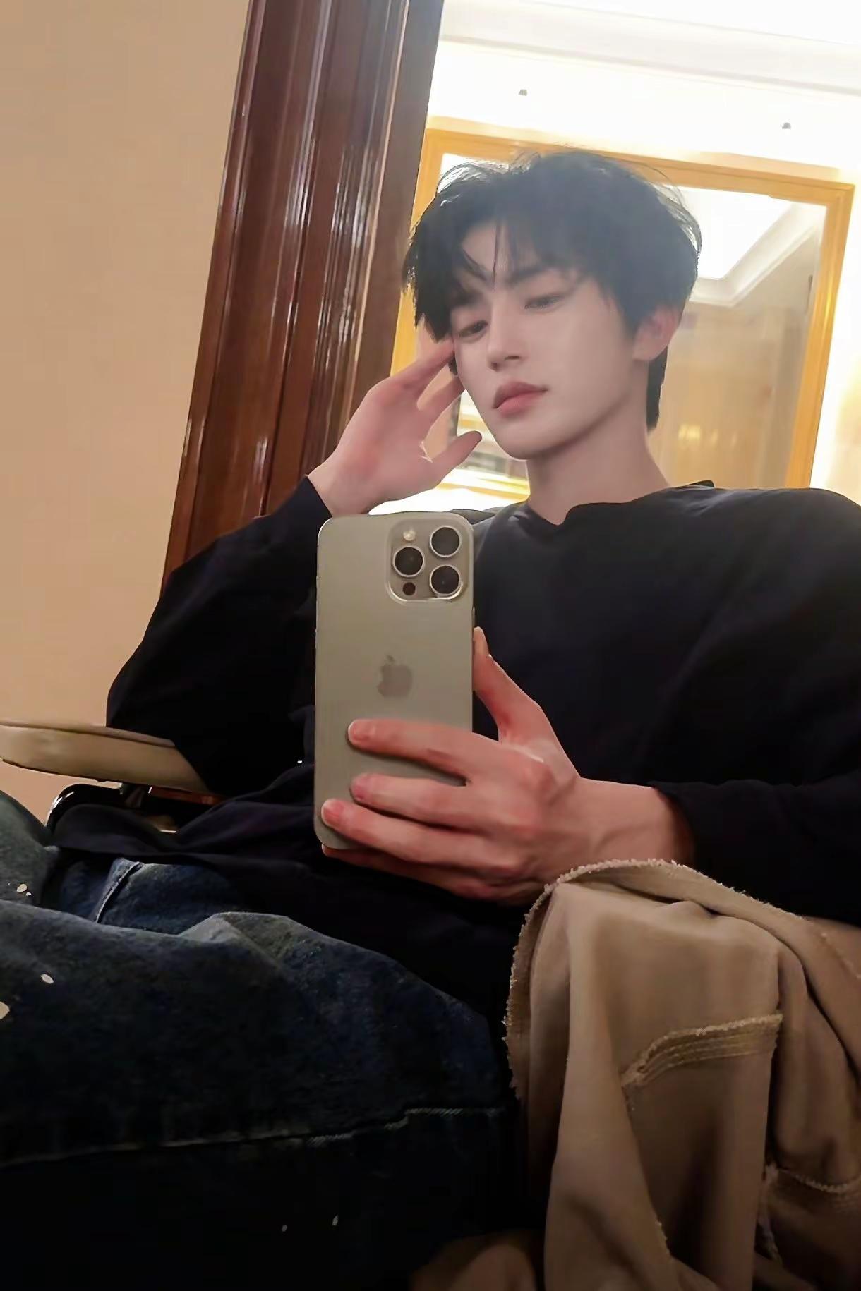 今天帅的很安心，晚安@张翅 张翅 直播切片 260124丨自截自修丨4p