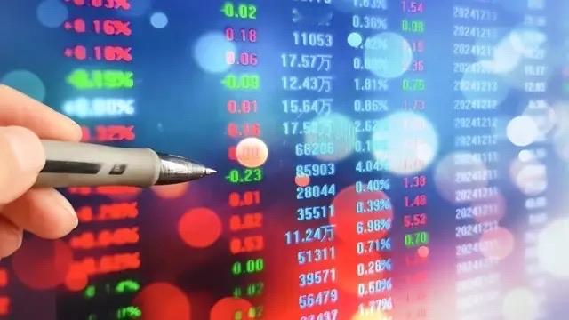 股票能够连续上涨的原因是什么?别慌！4000点就是黄金底，A股反弹远没结束，满仓