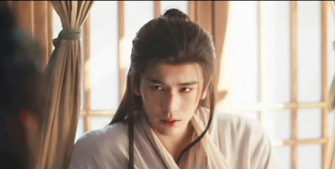 张凌赫演技 张凌赫把清冷破碎与苏感拉满，护妻名场面一整个心动，谢征就是next 