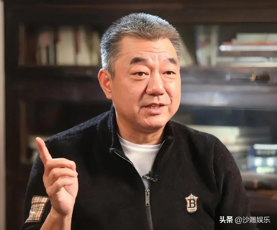 6月26日晚，58岁演员董勇引发热议！
原因竟是第31届上海电视节白玉兰奖颁奖典