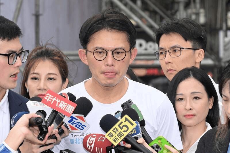 民众党这次真要动真格了。4月13日上午，民众党主席黄国昌接受采访，有人问他“李贞