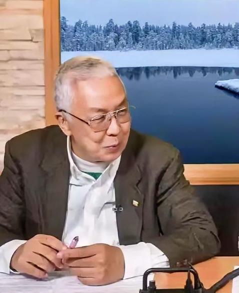 吴豊山建议用“中华民族”和大陆方面交流，赖清德却当场打断，明确说“只允许谈中华文