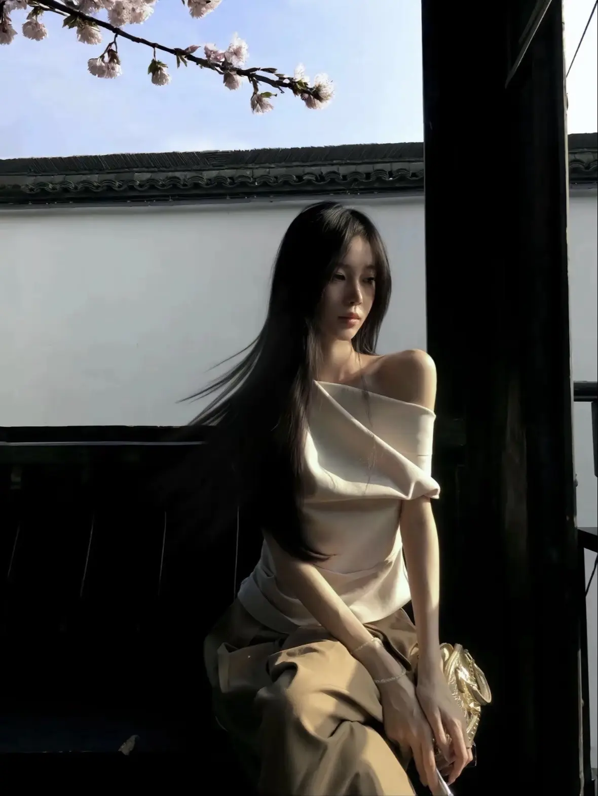 苦海回身 早悟兰因