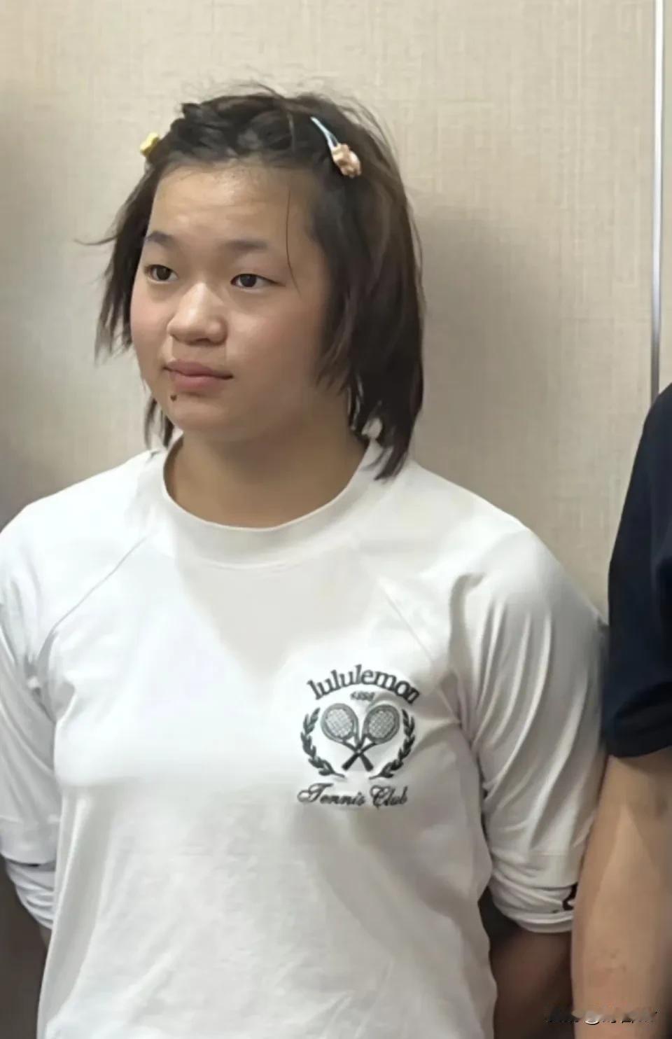 全红婵变胖引争议！媒体：网友不明真相就批评，让她陷入内耗自我怀疑全红婵