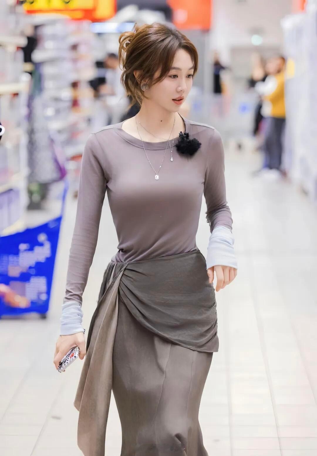 你妍姐穿个基础打底都是YYDS ​​​