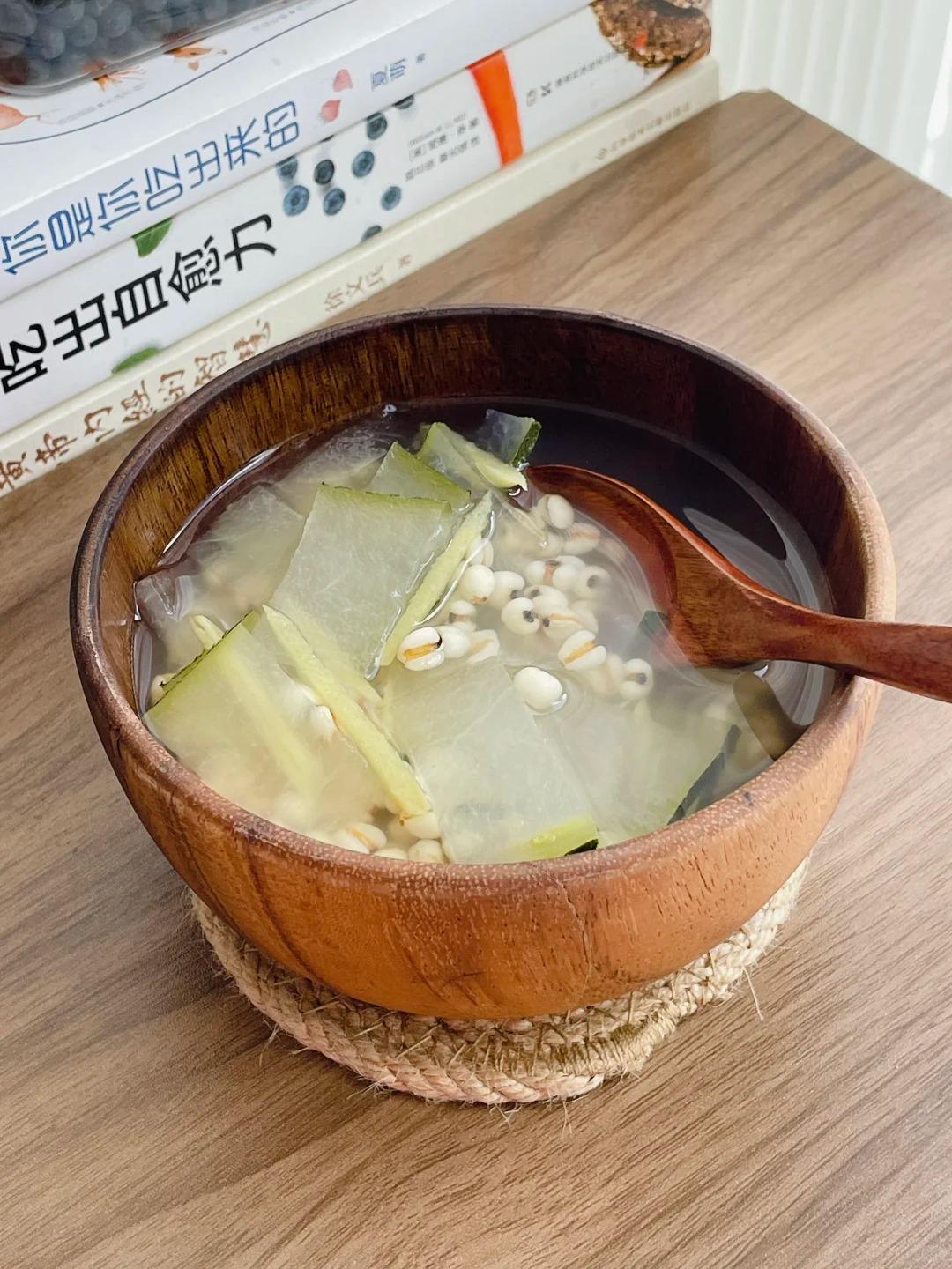 排湿=掉秤，每天一锅当水喝，半个月瘦了10斤，人都清爽了
最近广东这天气，真是让