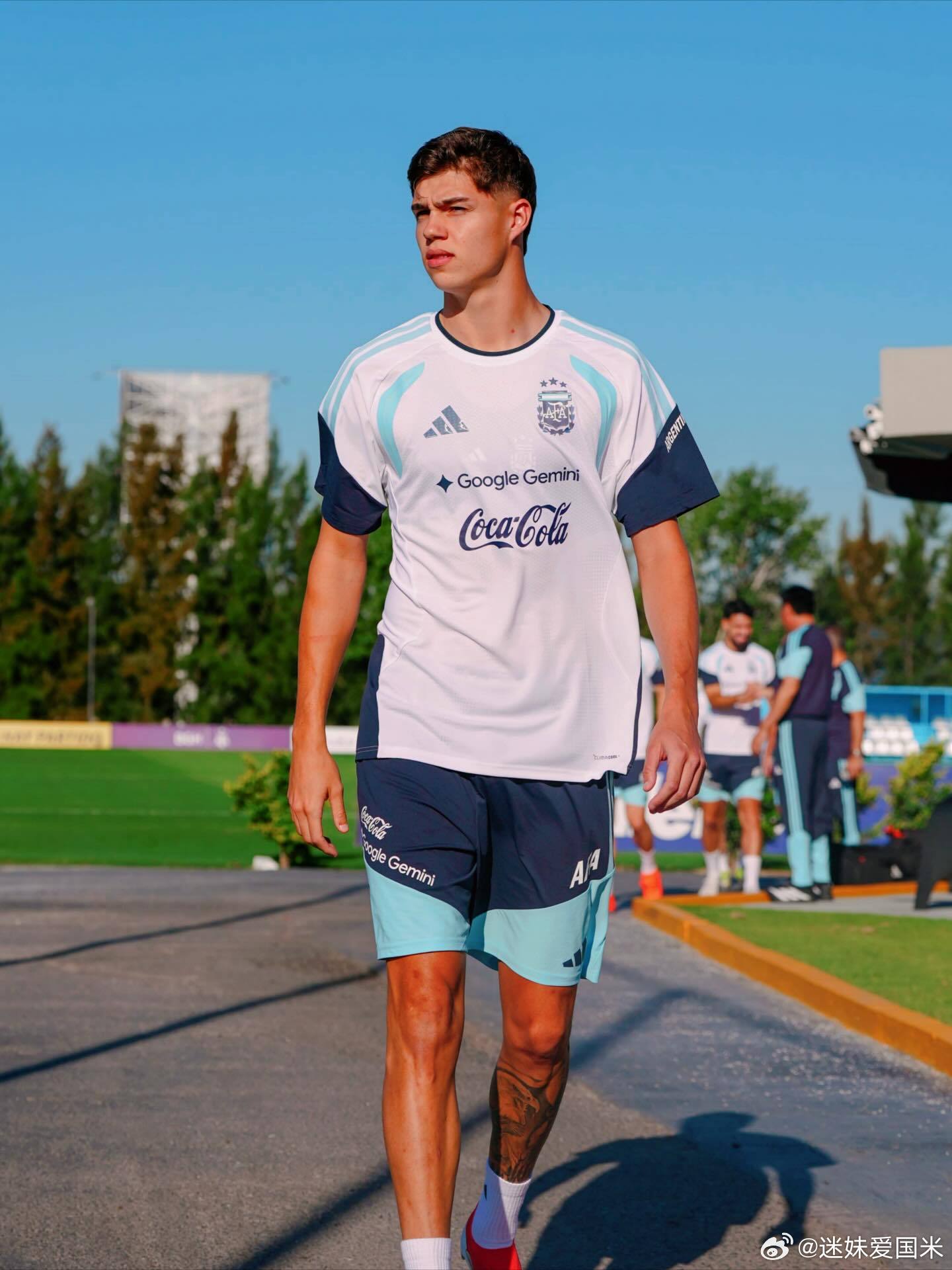 帕拉西奥斯在阿根廷国家队，首次入选。国际米兰意甲阿根廷