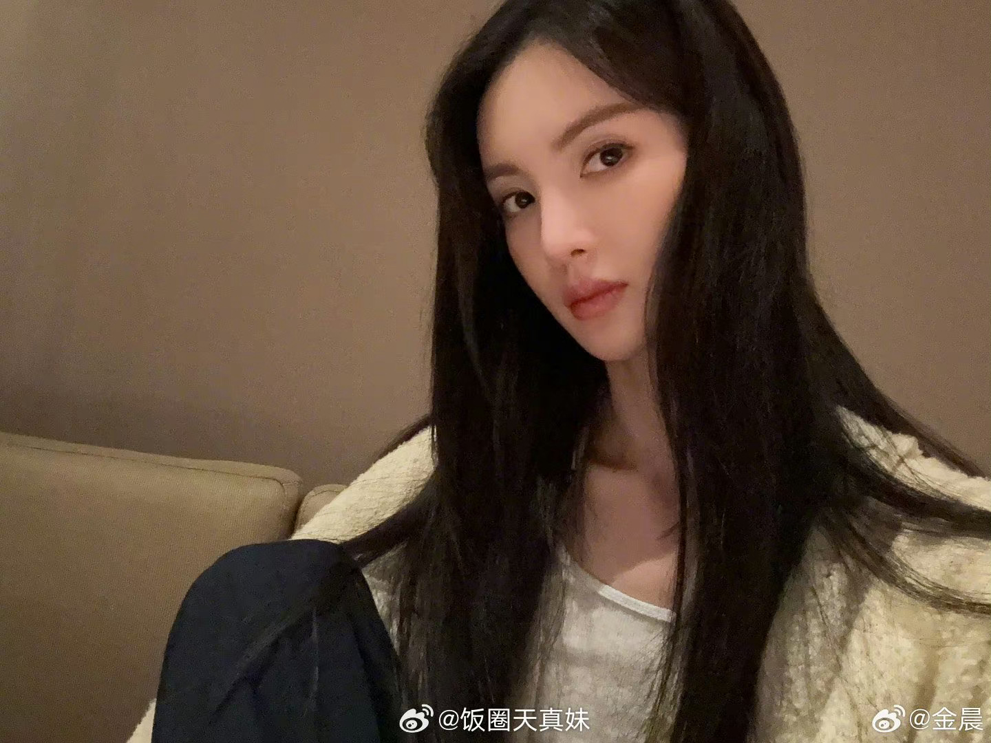 #差点没认出金晨##金晨[超话]#美美的很安心啊，好喜欢金晨的气质，不愧是学舞蹈