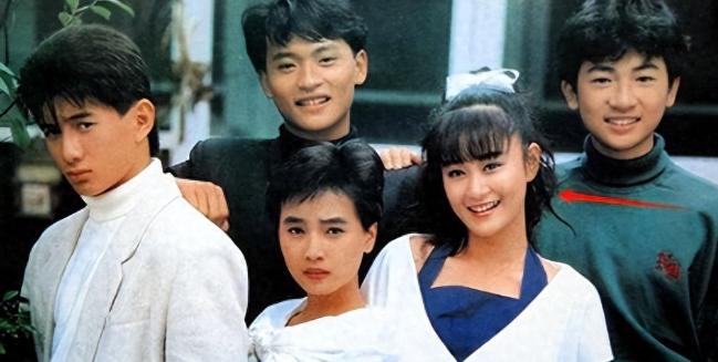 倾尽人脉、资源、积蓄扶持丈夫，他却出轨了八次；当闺蜜一样照顾的人，却坐在她丈夫腿