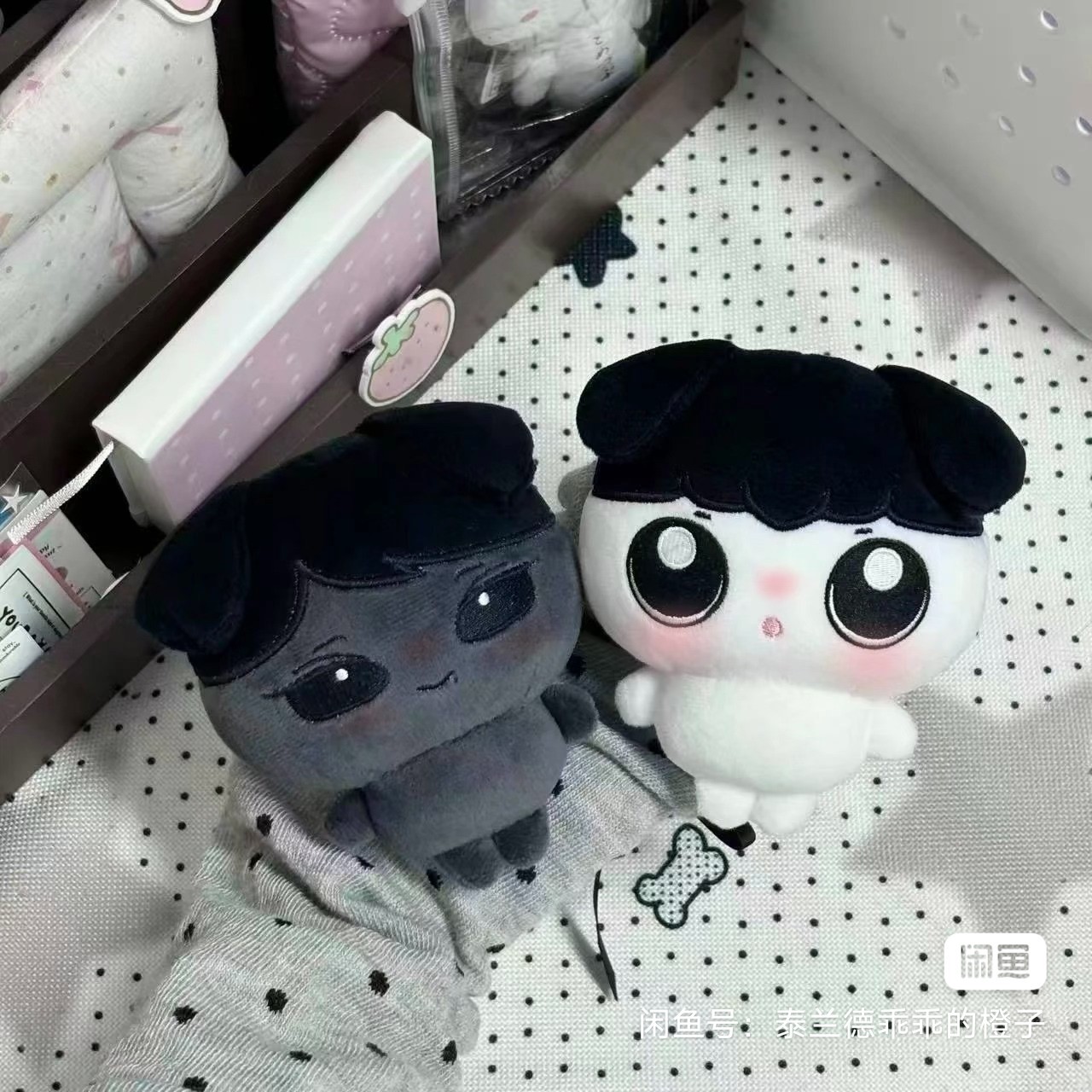 橹穆周边中转站 原价转寄已补邮黑猪白猪，🈶挎包哦 