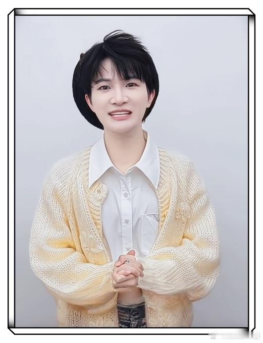 周深 ✨周深微博年度影响力歌手 ✨周深送上一连串新年祝福 【小圈跟米子们说午安啦