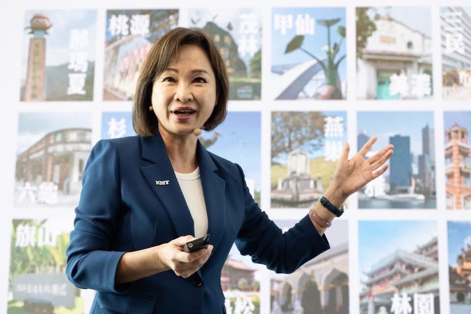 国民党立委、高雄市长参选人柯志恩今（24日）在脸书发文表示，今向高雄市民报告我的