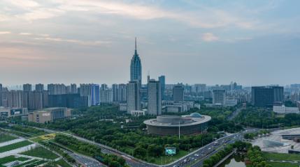 这所学校可不简单。2025软科中国理工类高职排名全国第12名、总榜第20名、江苏