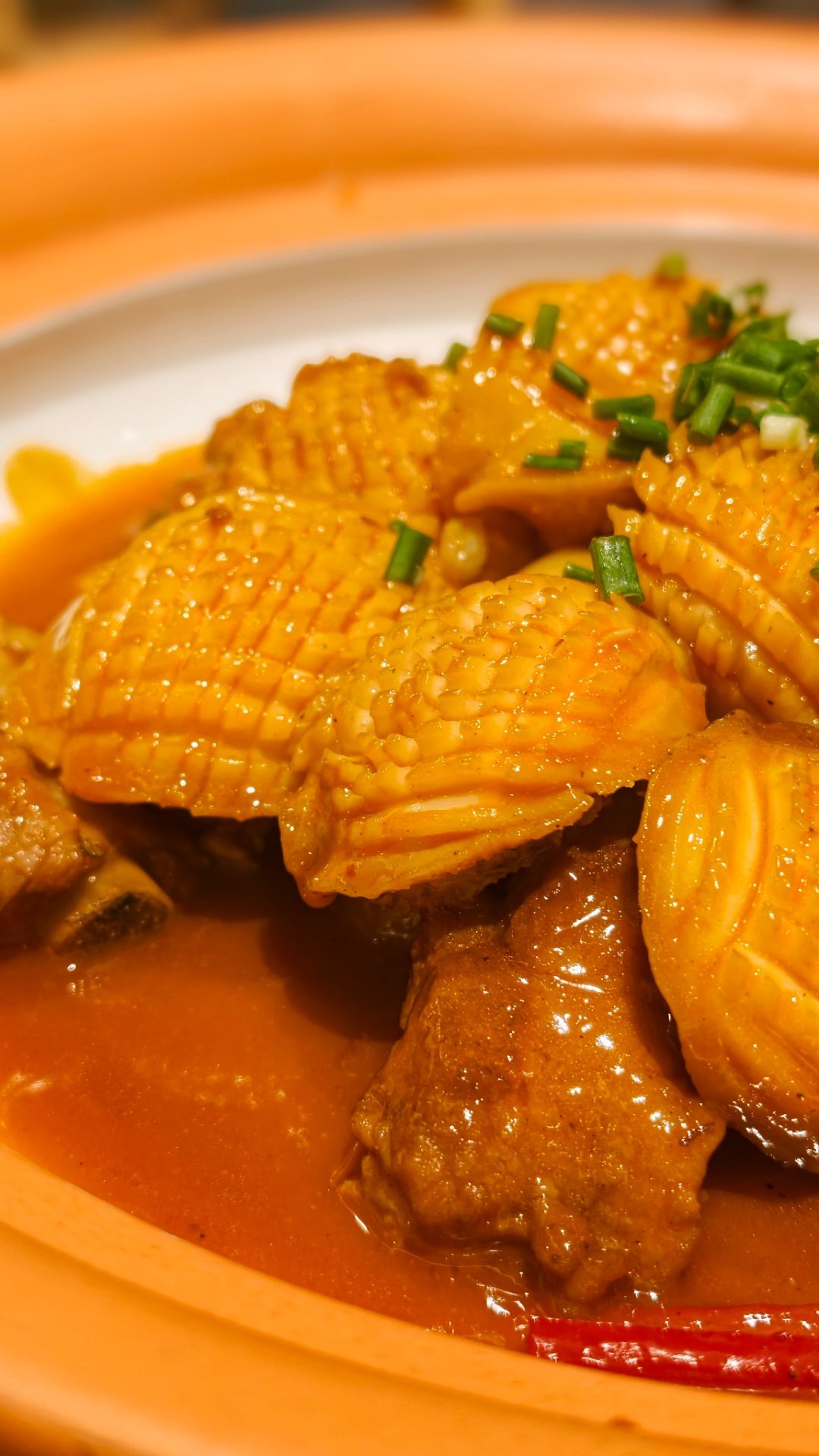 湘菜最爱吃2道，一个是热卤四合一，一个是山胡椒炒毛肚，我真的百吃不腻，但还是鲍鱼