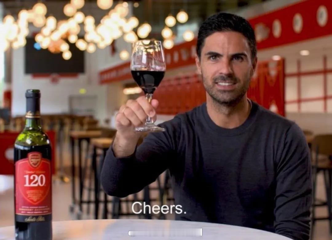 阿森纳 切尔西、曼联、利物浦、曼城全部平局，维拉输球，阿森纳是英超第19轮唯一取