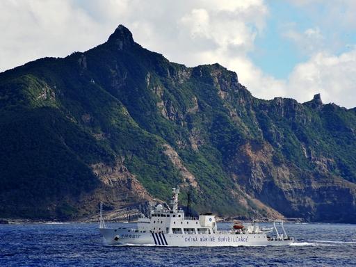 钓鱼岛如今到底由谁掌控？坦率讲，眼下钓鱼岛的局势，远比一句“谁占着谁赢”复杂。真