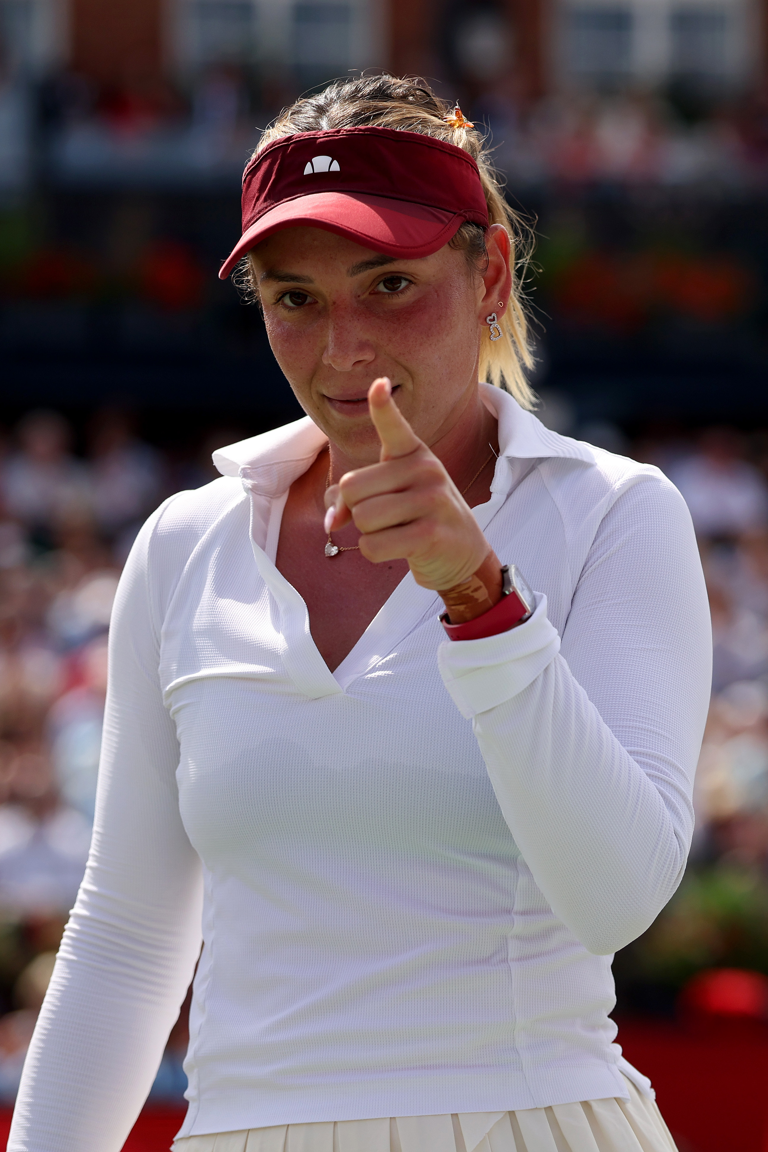 维基奇首夺WTA500冠军🏆WTA500伦敦站女单决赛，幸运落败者维基奇在次盘