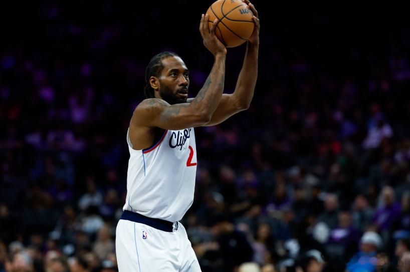 NBA常规赛，快船将在今天上午11:00主场迎战森林狼，卢赛前接受了媒体采访。记