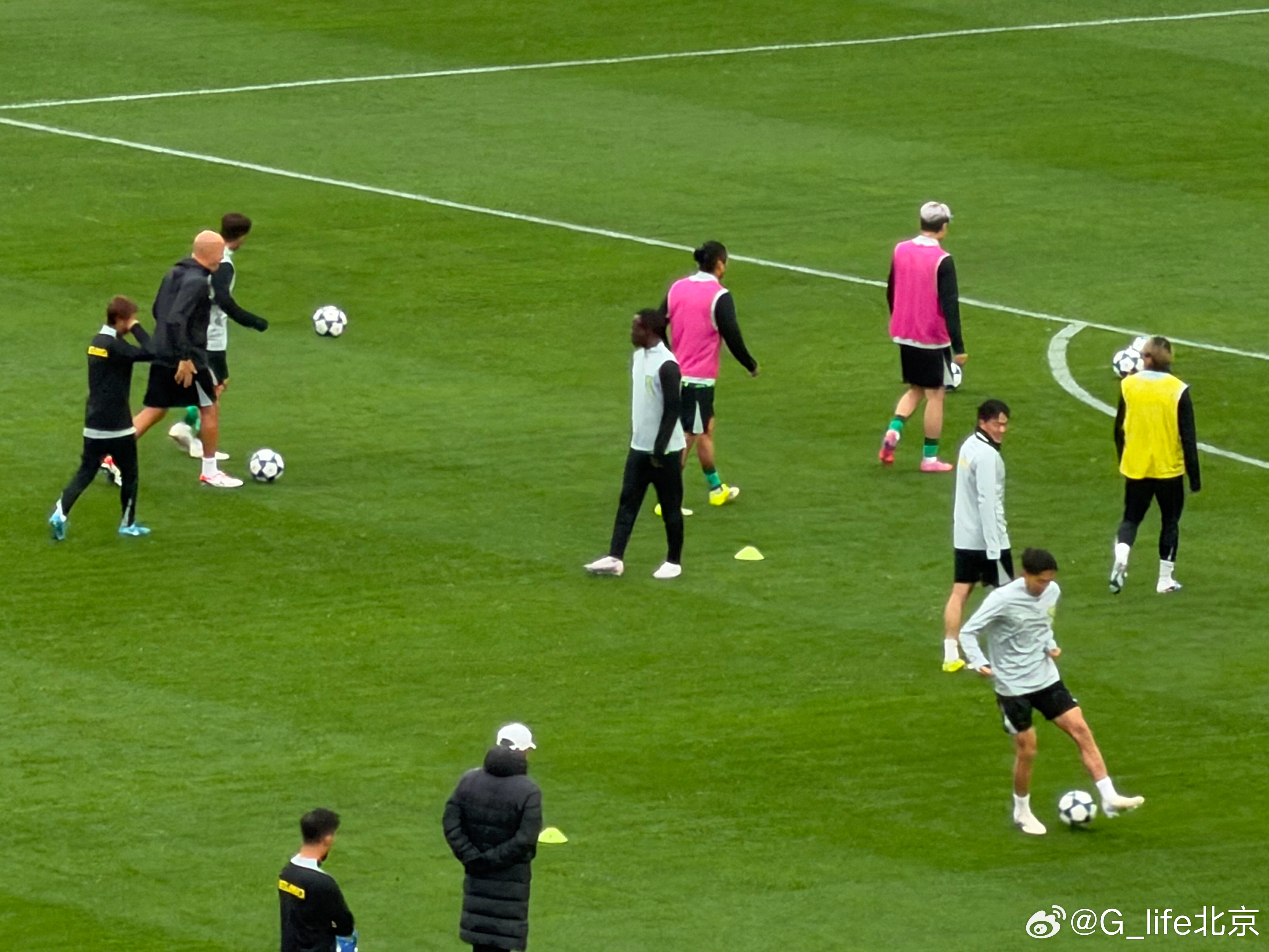 赛前热身 南京·南京奥林匹克体育中心