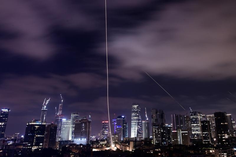 2月27日，中国驻以色列使馆发布紧急通知，提醒在以色列的中国公民密切留意安全形势