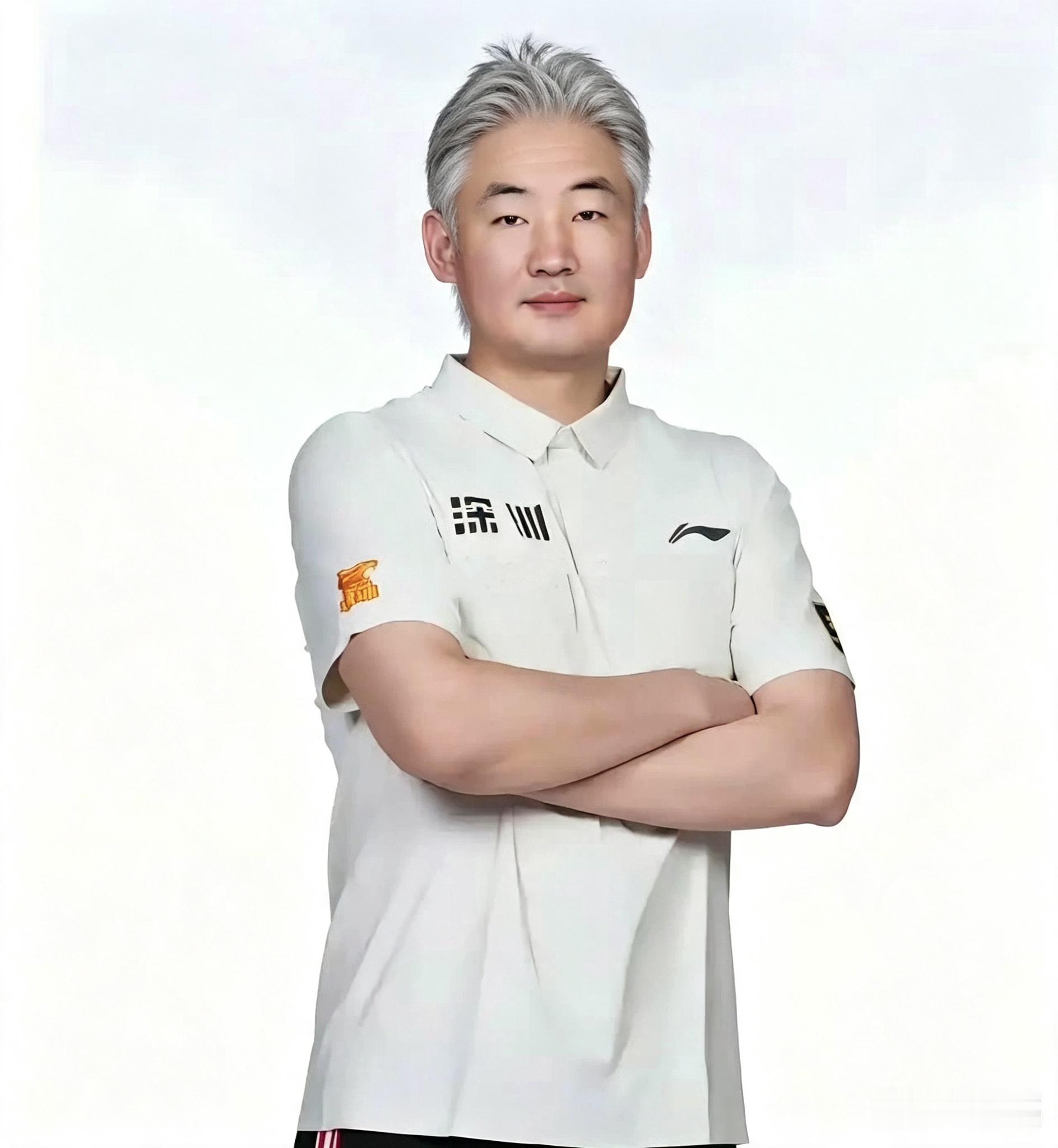 你们这帮球迷真是过分~~教练员成长也是需要时间的，哪能一步到位。cbaCBA
