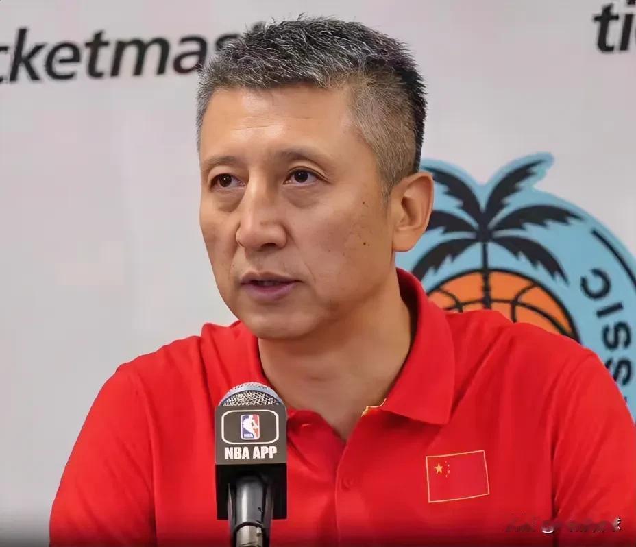 中国男篮19分惨败开拓者，郭士强指出这4个问题是输球原因，并赞扬崔永熙表现！
1