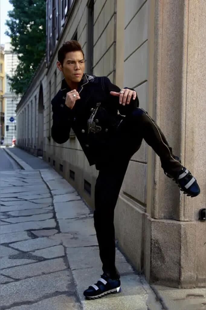  向佐回应破产：这波底线发言圈粉了  向佐回应破产：这波“底线发言”反而圈粉了？