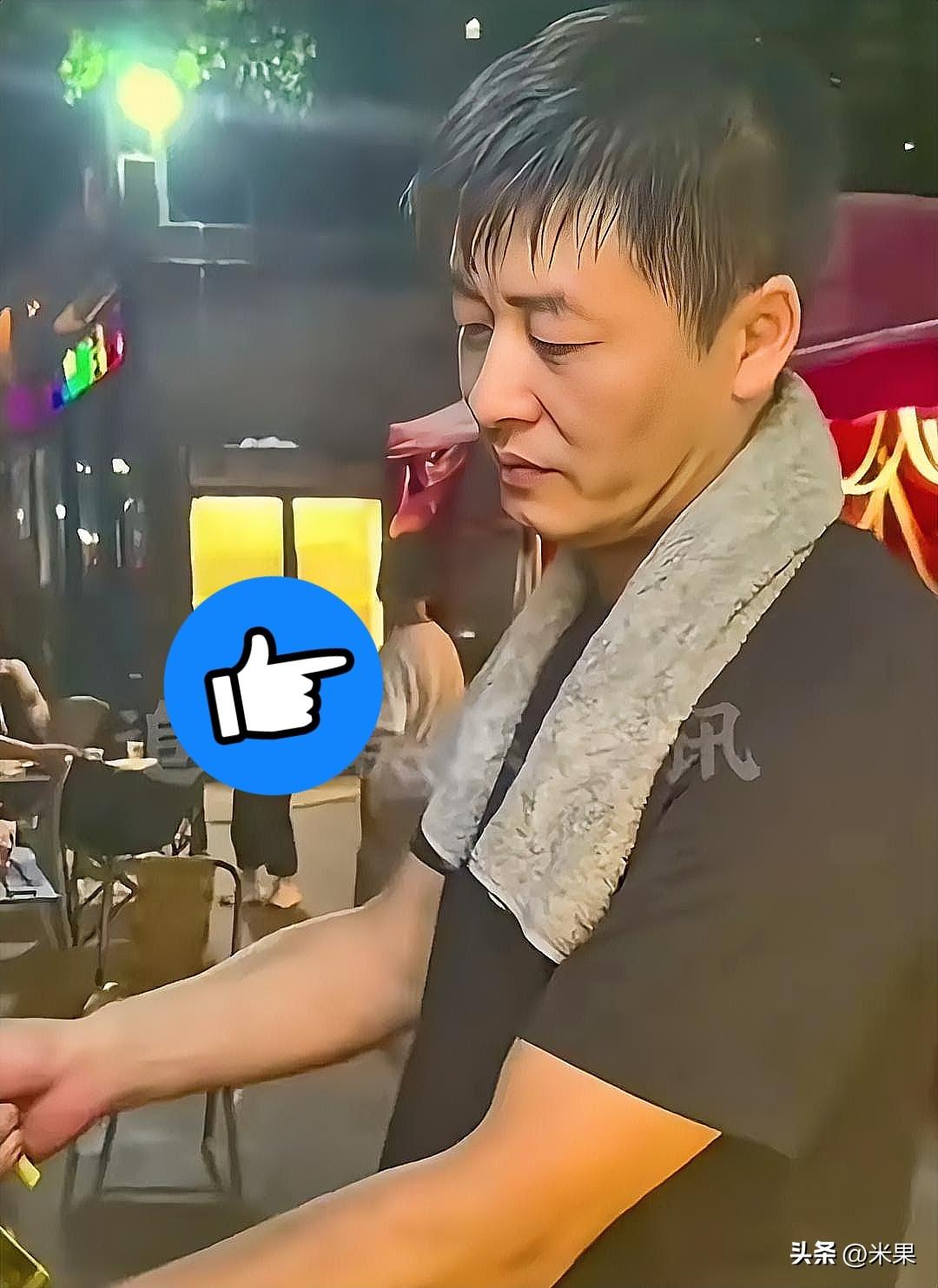 平顶山烧烤师傅，今天做了一个比较大的举动。

他把自己的账号名字“多情谢谢你”，