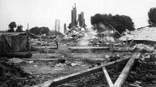 48年前的今天，1976年7月28日，中国河北唐山发生了7.8级的大地震。#48