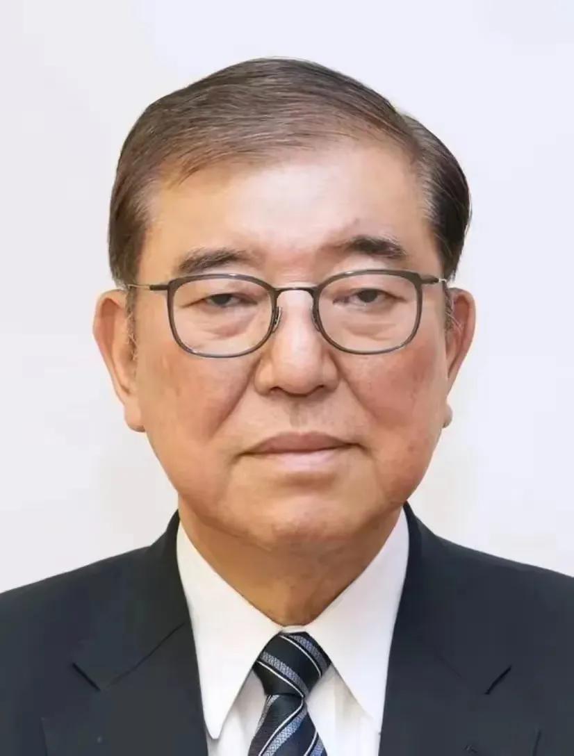 机会来了，日本首相石破茂的地位已经是岌岌可危。8月15日是日本战败投降80 周年