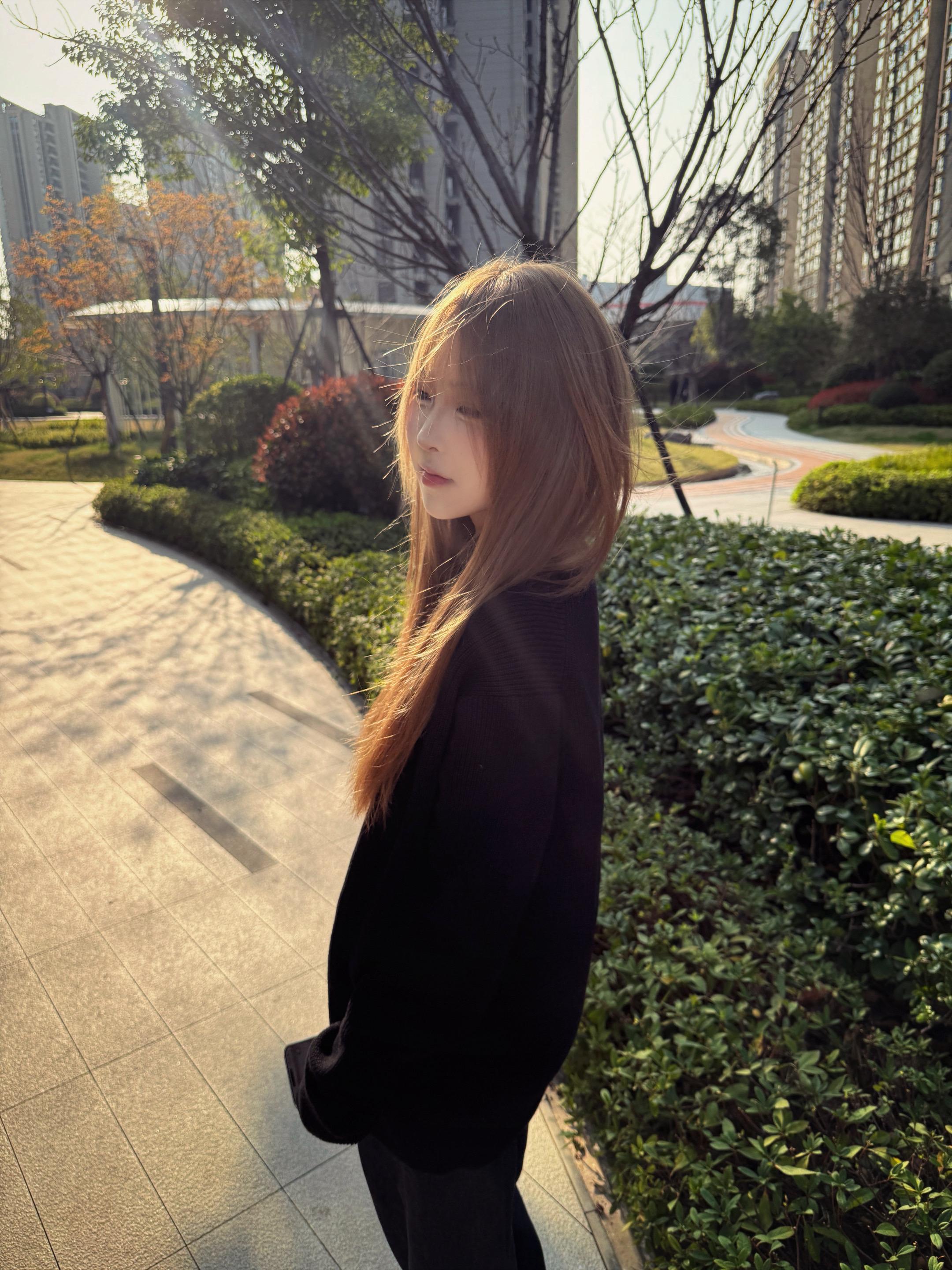 如果你真的喜欢我 请瞒着我交往其他的女孩 因為我还不想失去你