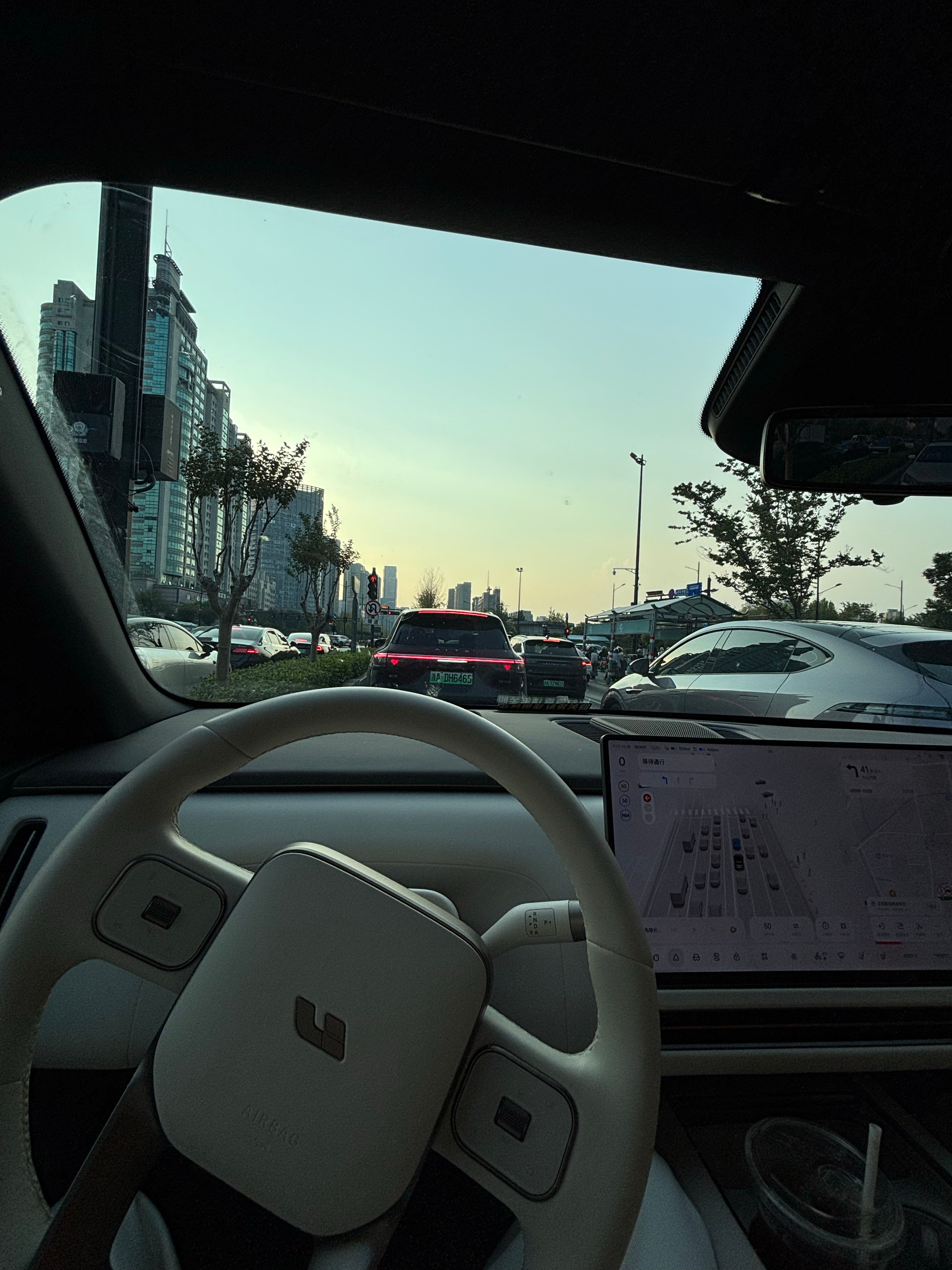 园区还可以语言模型具像化呈现可以实时观察识别到地标箭头理想L6 ​​​