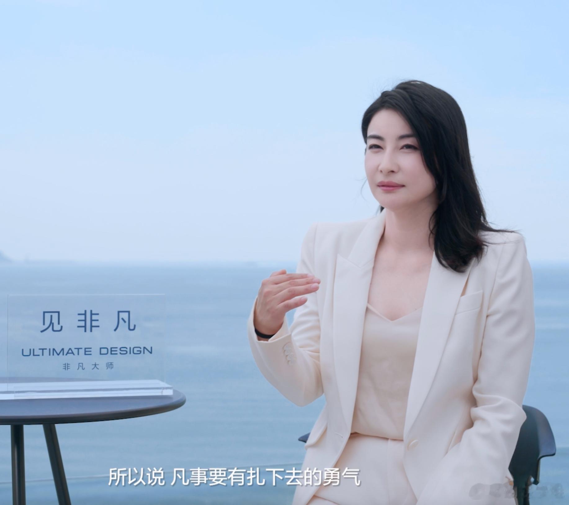 #郭晶晶的3张人生照片#听完跳水皇后郭晶晶非凡访谈后，真的很难不动容。在人生中重