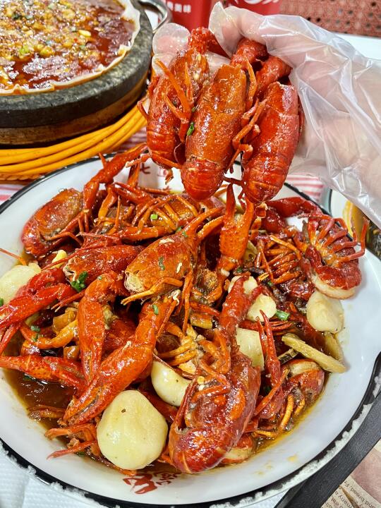 坦洲这家小龙虾店让我连吃三晚都不腻！🦞