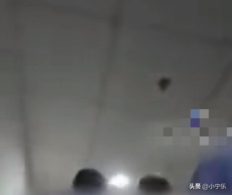6月30日，湖南株洲，一外卖骑手接到一单奇怪订单，一名神色反常的男子，只让他把一