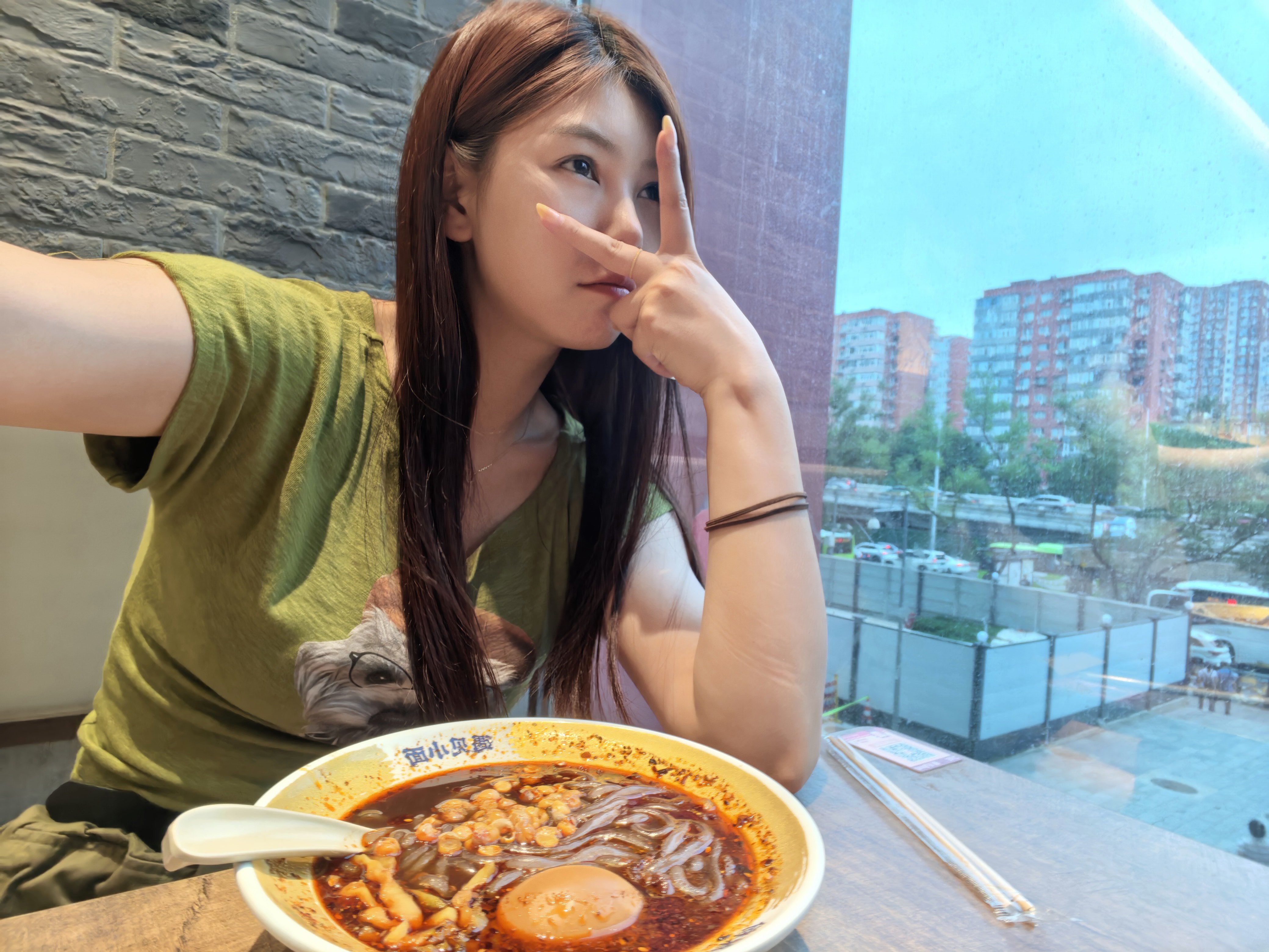 我是真喜欢吃辣的，口腔溃疡还吃