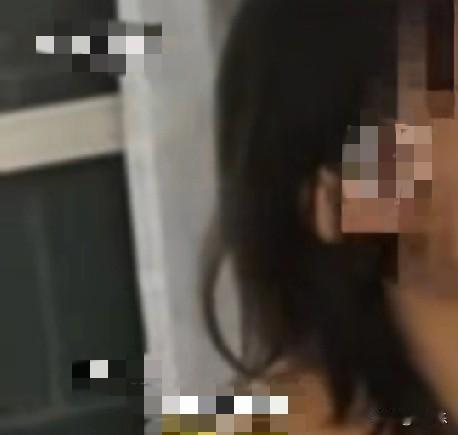 9月28日，河南一31岁女子执意要嫁给00后男生，为了跟25岁的男友结婚甚至与父
