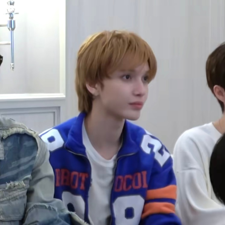 Daniel 🦁 daniel混血神颜主舞 当你想说他为什么帅成这样的时候 