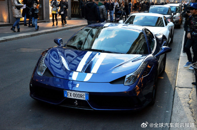 法拉利Ferrari 458 Speciale，颜色很赞！汽车 ​​​