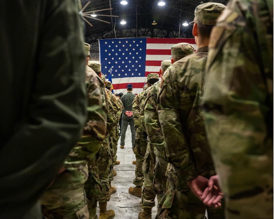 美军300亿补弹能救命？军工体系已病入膏肓
美军紧急砸出300亿采购弹药，却可能